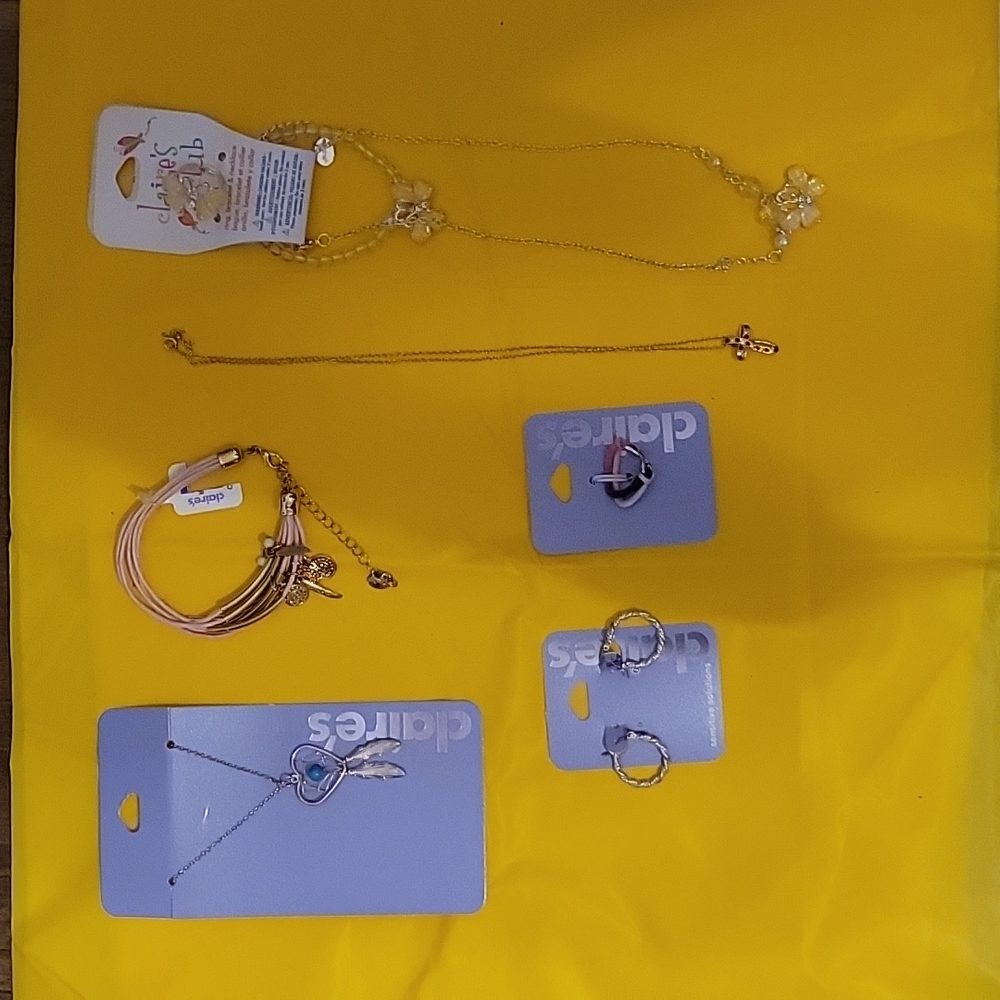 NWT: Bundle of Claire's Jewelry